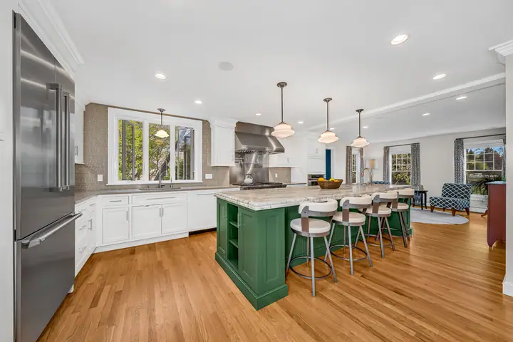 Kitchen, looking toward the breakfast area