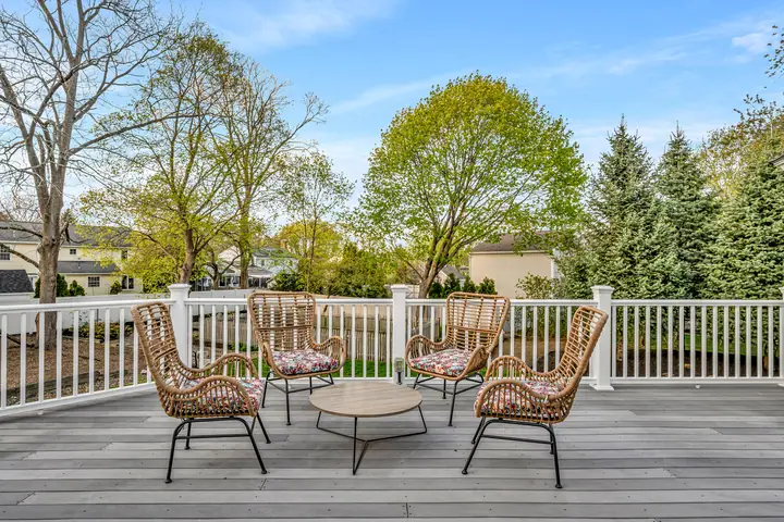Deck seating